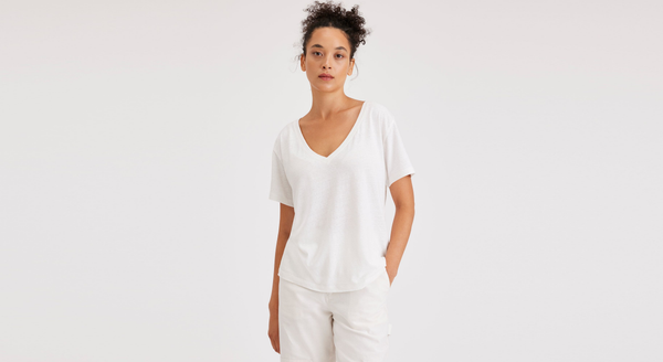 Dockers Deep V-Neck Tee Regular Fit Lucent White