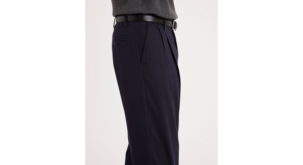 Dockers Easy Khakis Pleated Classic Fit Blue