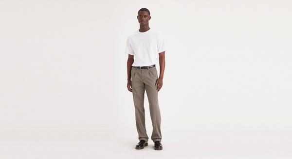 Dockers Easy Khakis Pleated Classic Fit Brown