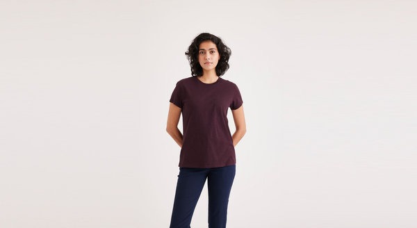 Dockers Favorite Tee Shirt Slim Fit Purple