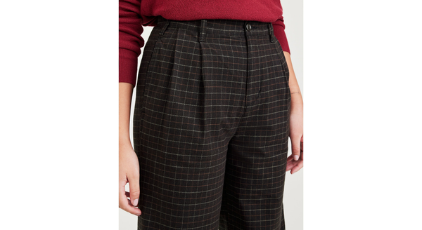 Dockers Original Khaki Pleated High Wide Fit Black