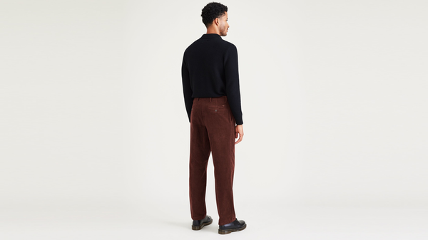 Dockers Signature Khakis Pleated Relaxed Fit Brown