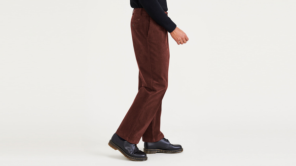 Dockers Signature Khakis Pleated Relaxed Fit Brown