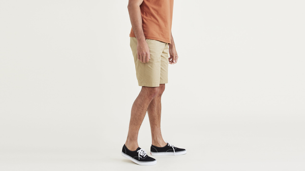 Dockers Ultimate 9.5" Shorts Tan