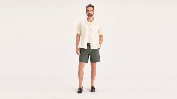 Dockers Ultimate Pull On 8.5" Short Green