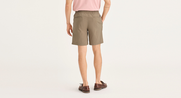 Dockers Ultimate Pull On 8.5" Short Khaki