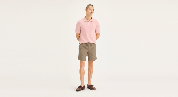 Dockers Ultimate Pull On 8.5" Short Khaki