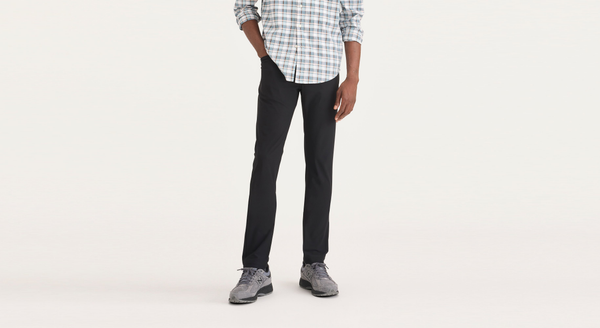 Dockers Go Airweave 5-Pocket Slim Tapered Fit Beautiful Black