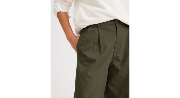 Dockers Original Khakis Pleated High Wide Fit Army Green