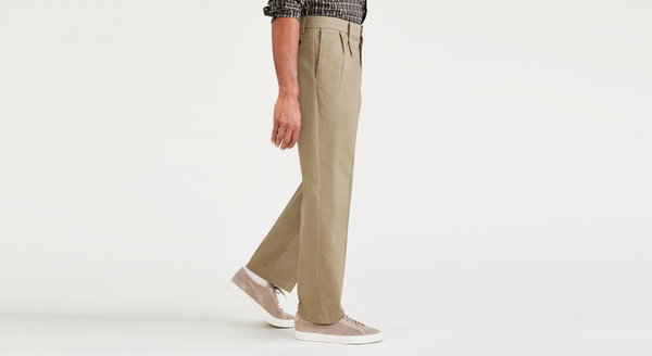 Dockers Signature Iron Free Khakis Pleated Classic Fit With Stain Defender® New British Khaki