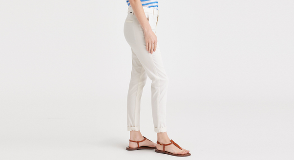 Dockers Weekend Chinos Slim Fit: Premium Edition White