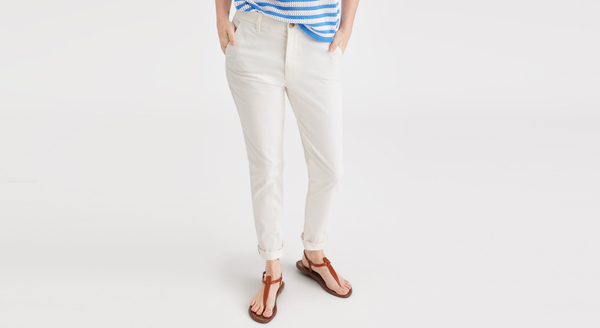 Dockers Weekend Chinos Slim Fit: Premium Edition White