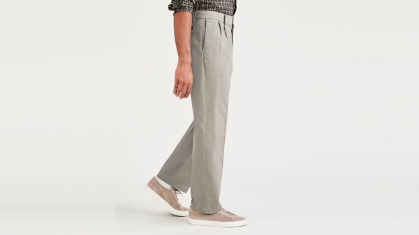 Dockers Signature Iron Free Khakis Pleated Classic Fit With Stain Defender® (Big And Tall) Khaki